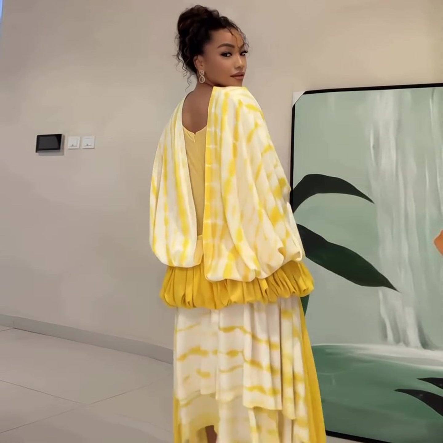 Yellow and white printed skirt suit elegant holiday style bat sleeve skirt