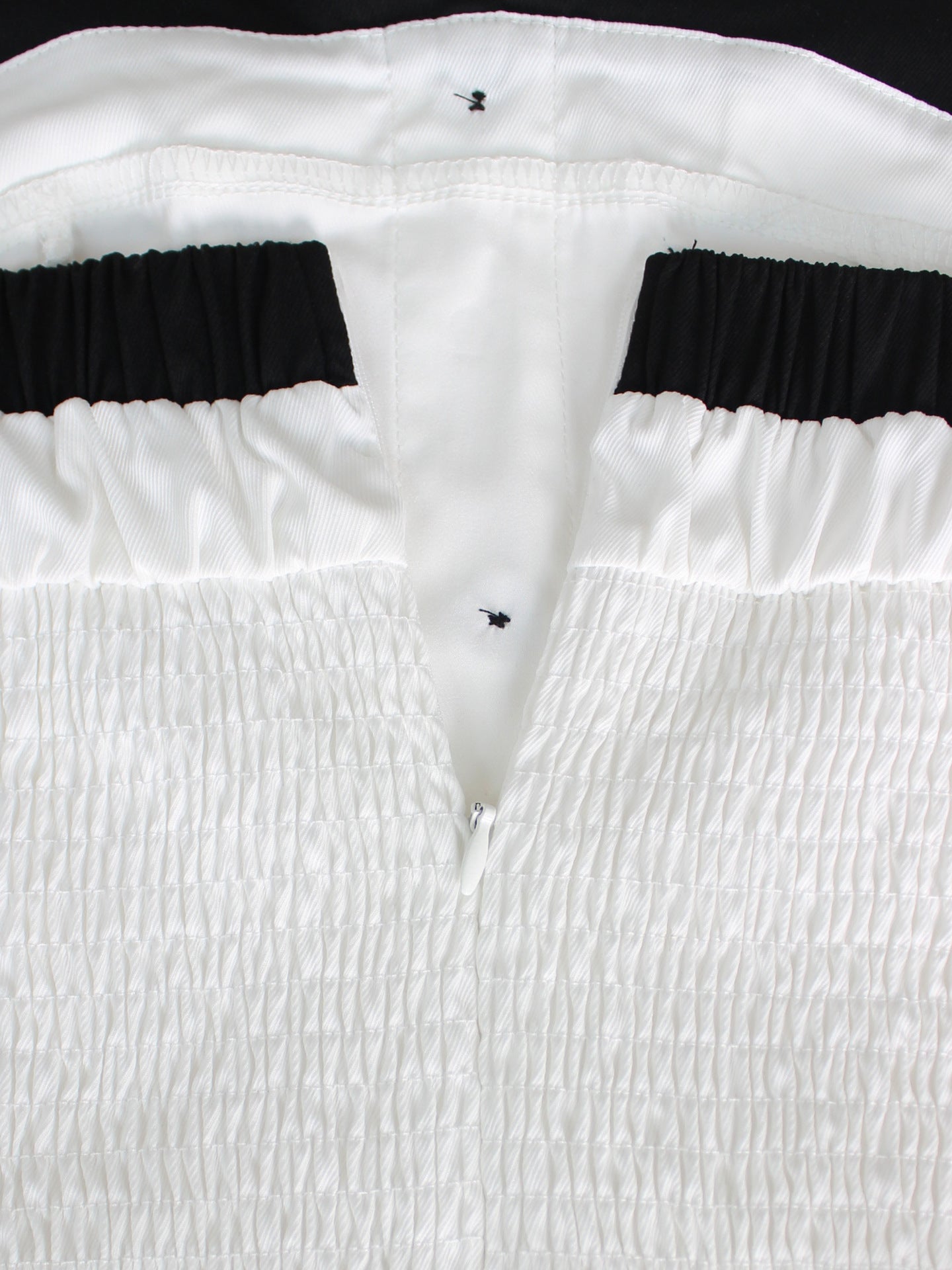 Single-breasted double-belt wrap dress with a wide skirt