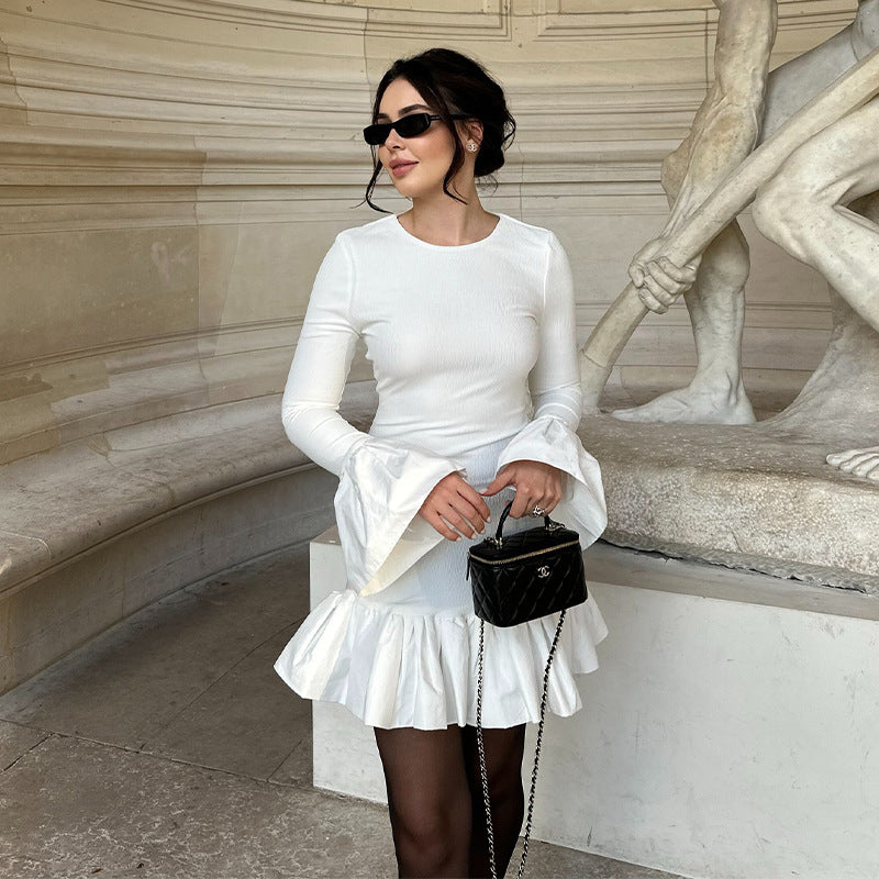 Black and white spliced round neck long sleeve slim flared sleeve women's dress