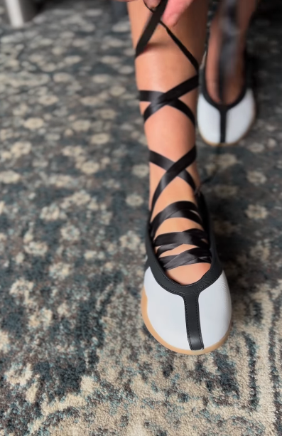Cross-strap ballet flats