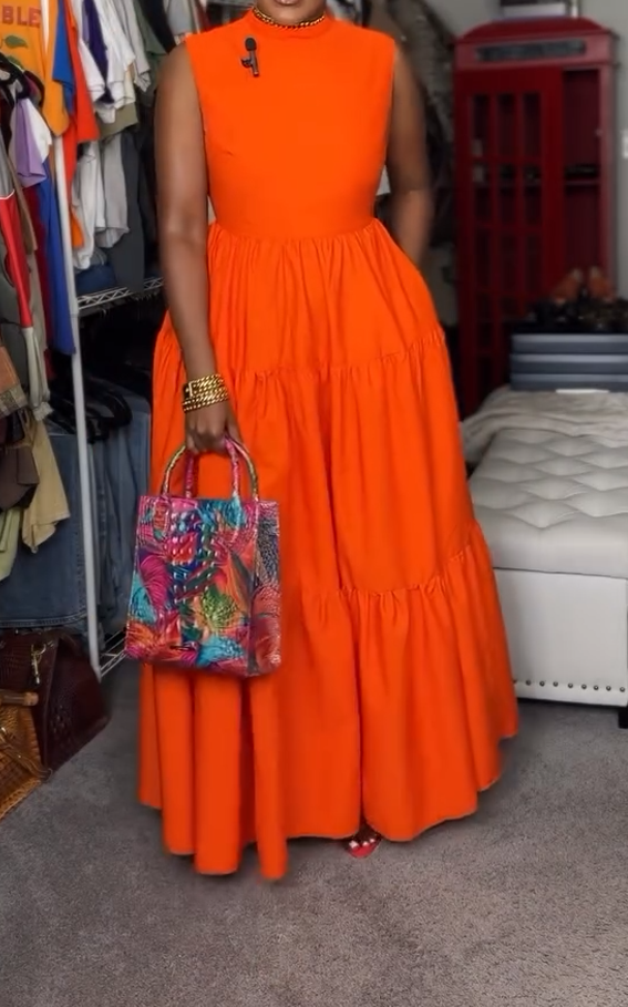 Full skirt dress