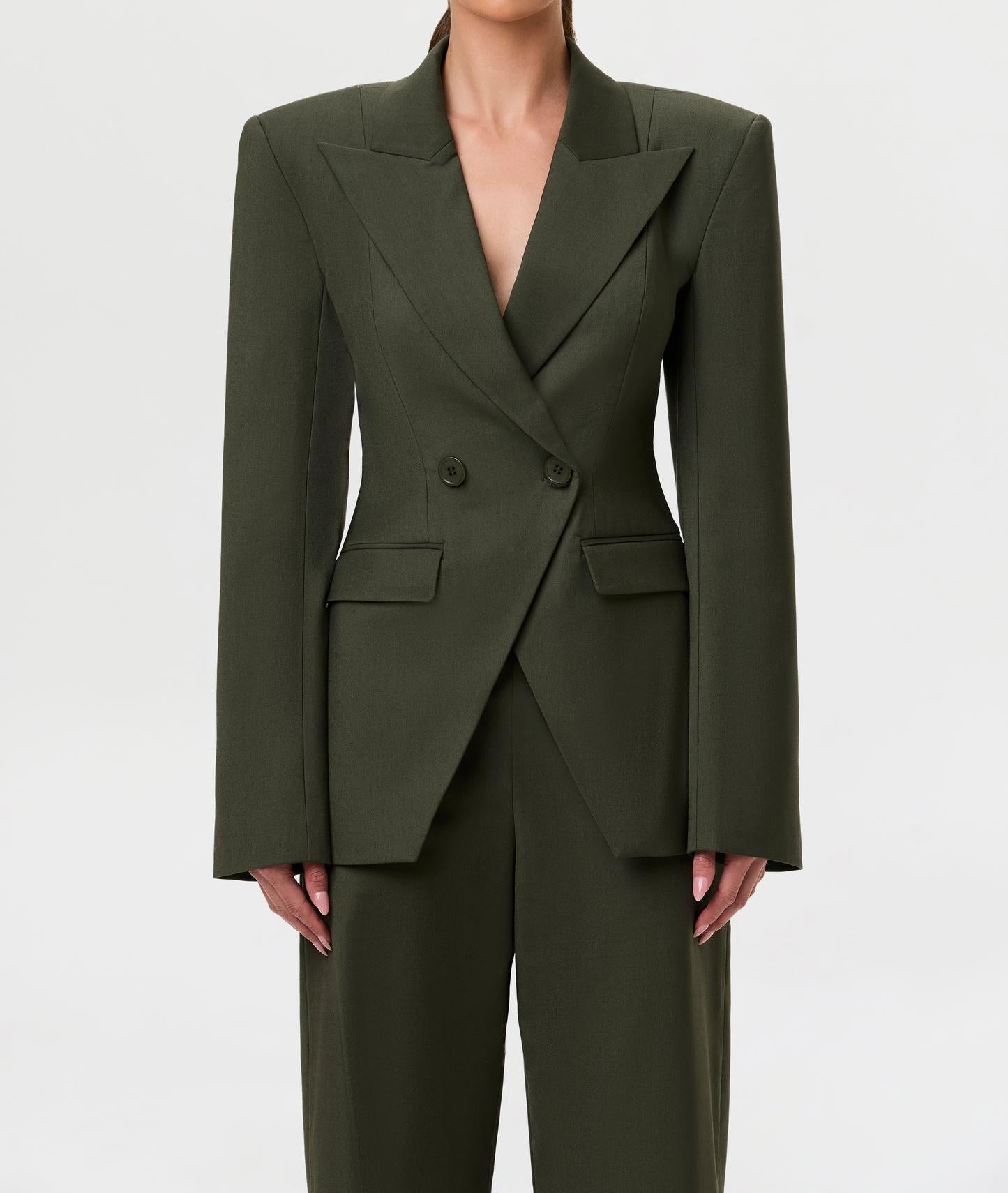 Slim-fit asymmetric double-breasted jacket and trousers suit