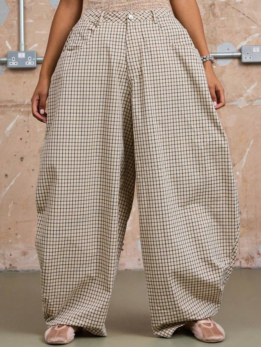 Low-rise loose straight-leg plaid trousers