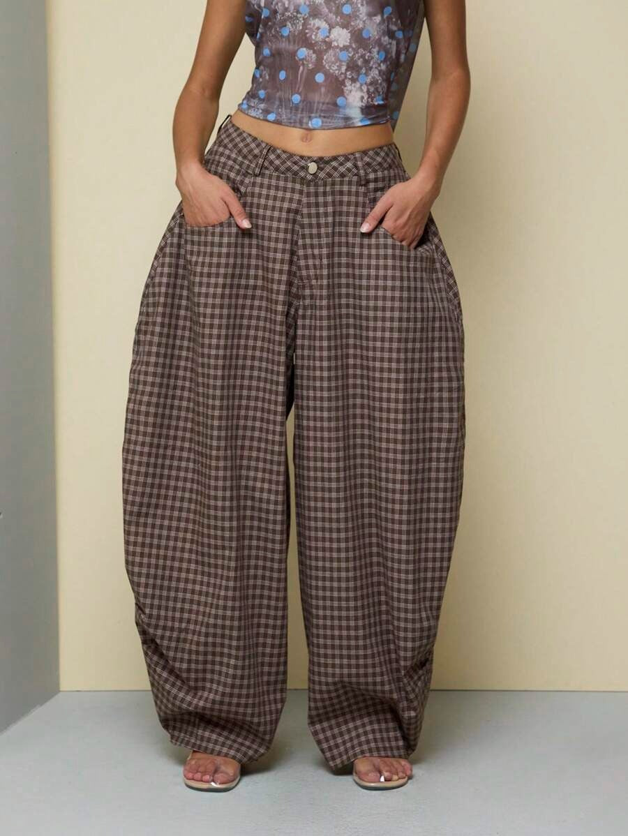 Low-rise loose straight-leg plaid trousers