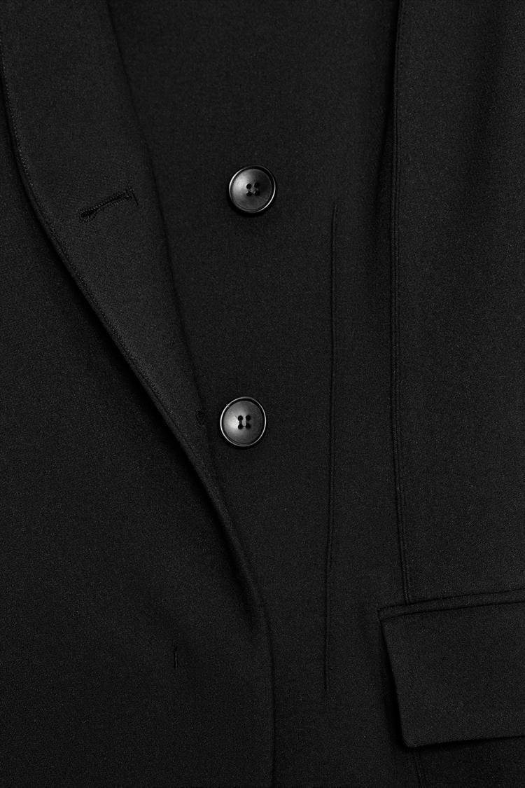 Two-piece fitted blazer