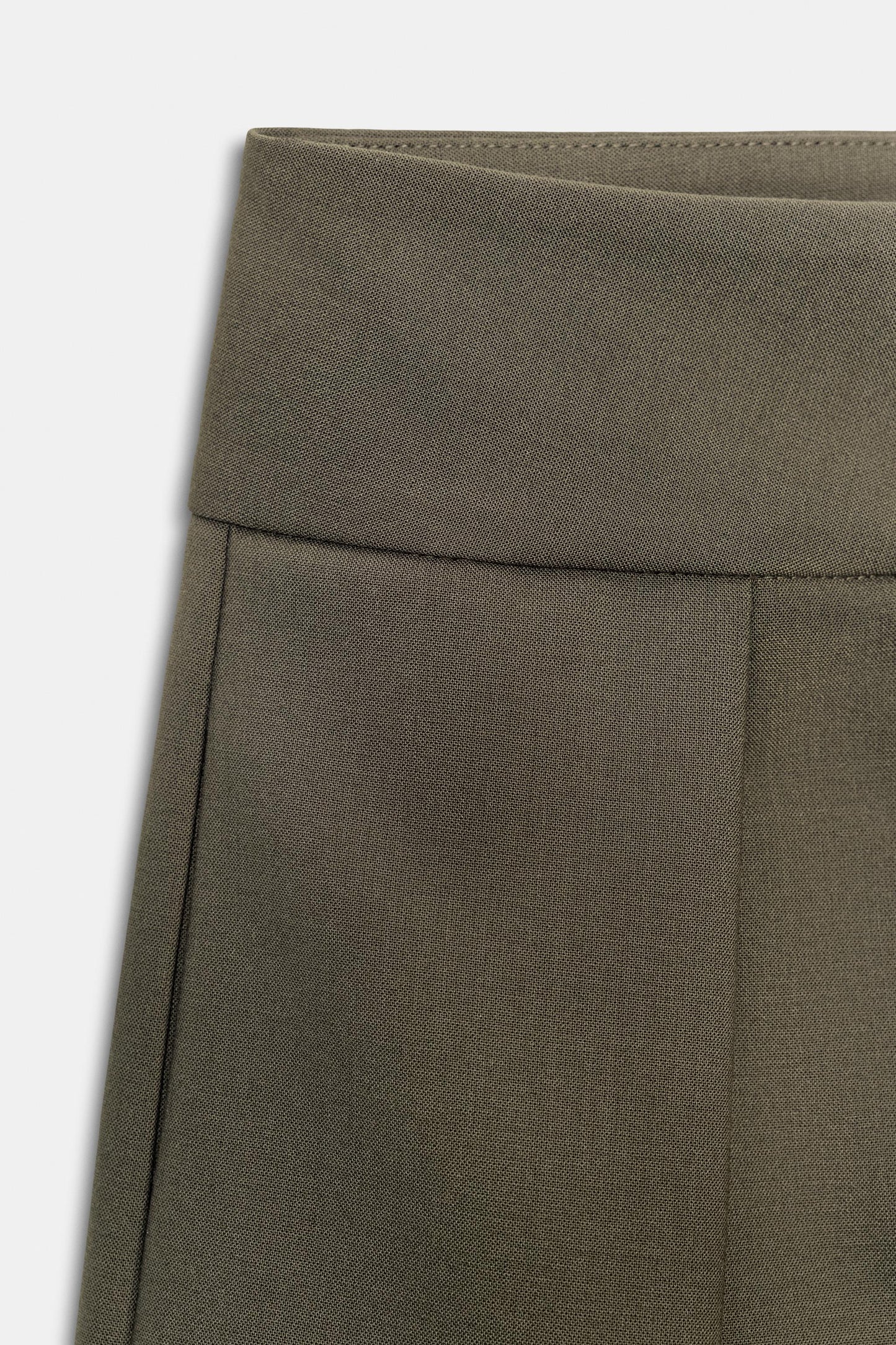 Pleated balloon pants