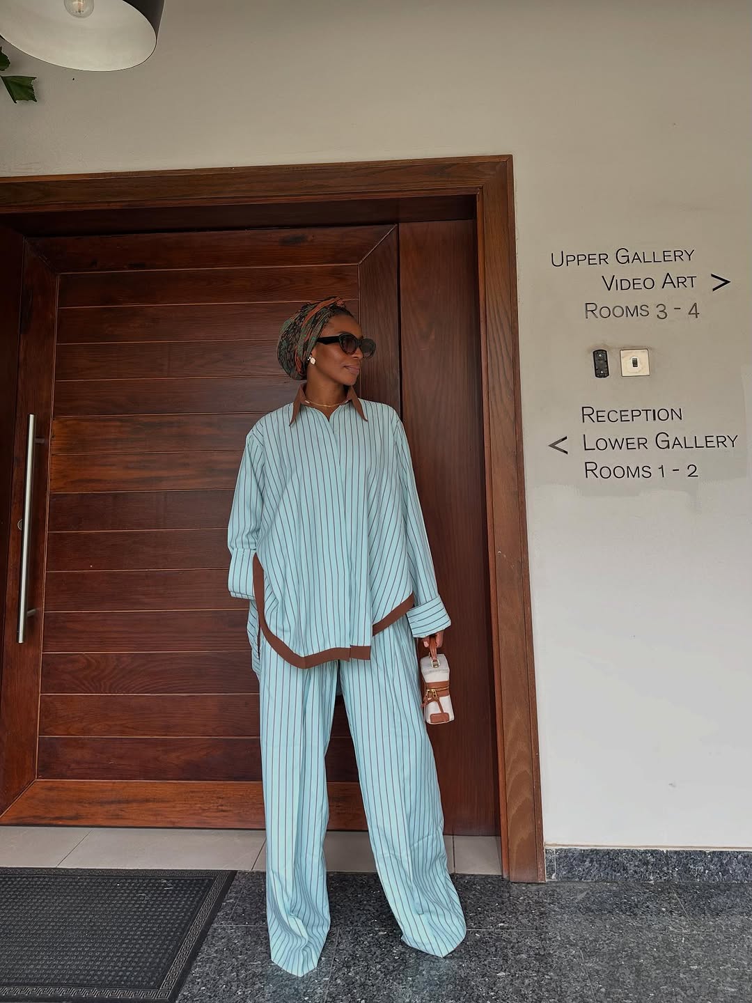 Spacious striped color-block shirt and wide-leg pants suit