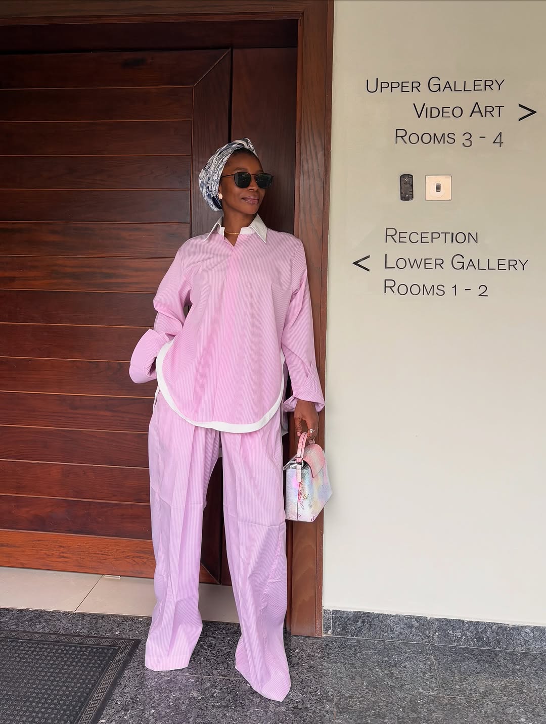 Spacious striped color-block shirt and wide-leg pants suit