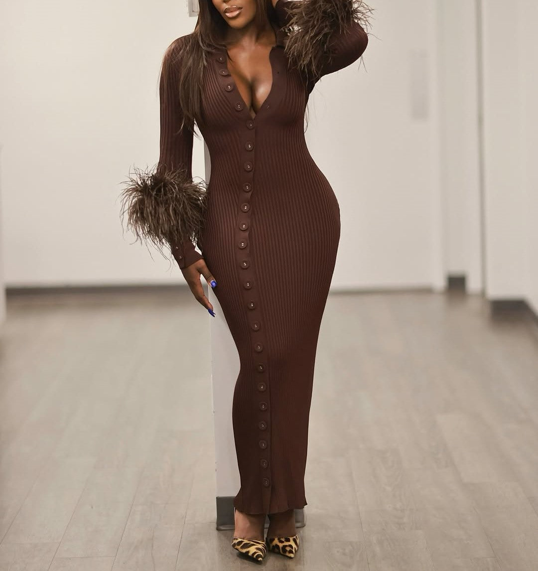 Feather cuffs knitted dress