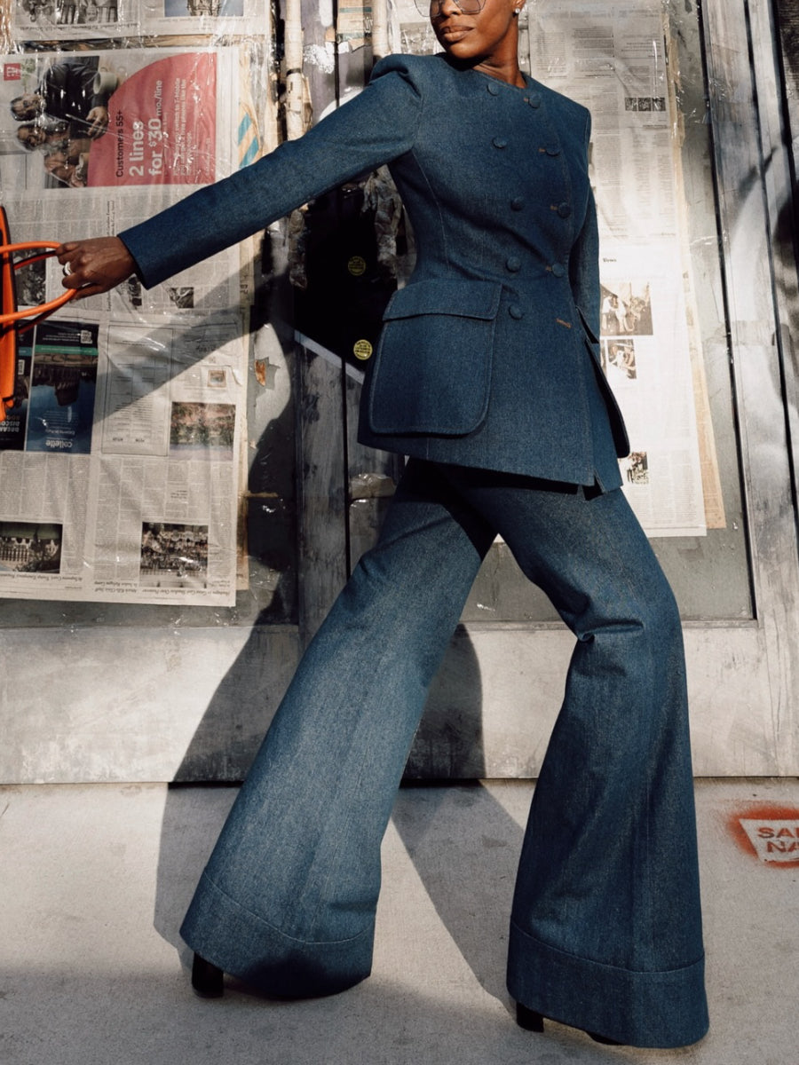 Tailored Confidence Denim Set – Double-Breasted Jacket & Flare Pants