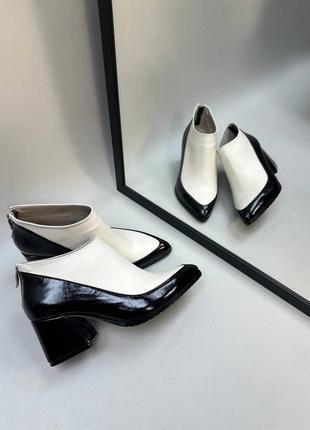 Color block Italian leather ankle boots