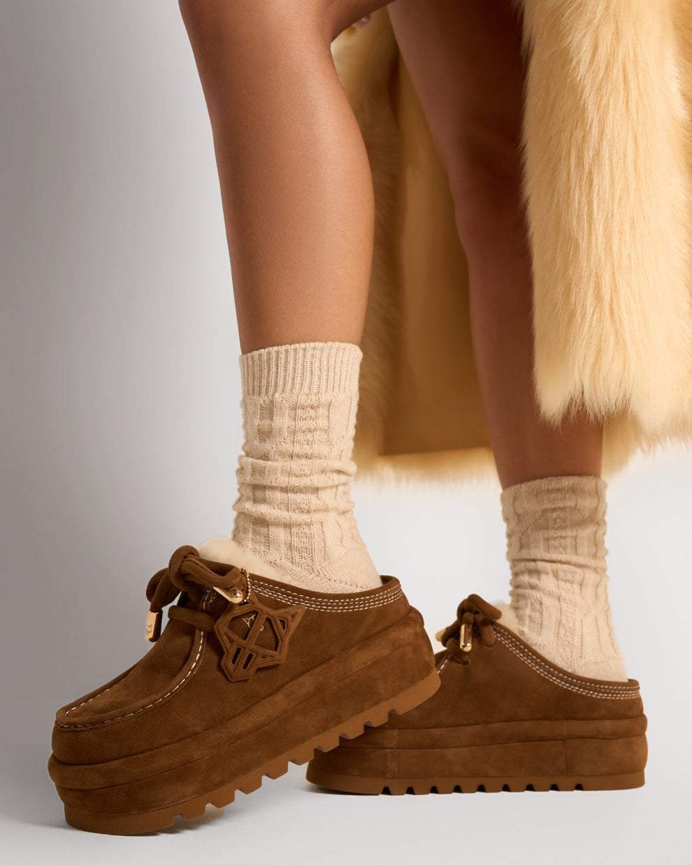 Shallow casual thick-soled plus velvet loafers