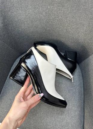 Color block Italian leather ankle boots