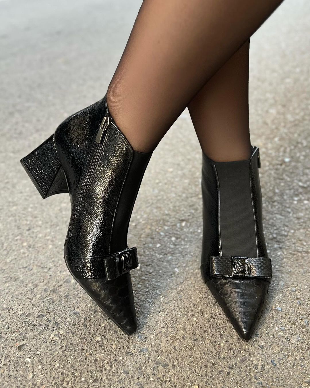 Women's Ankle Boots Leather Pointed Toe Anti-Slip Shoes