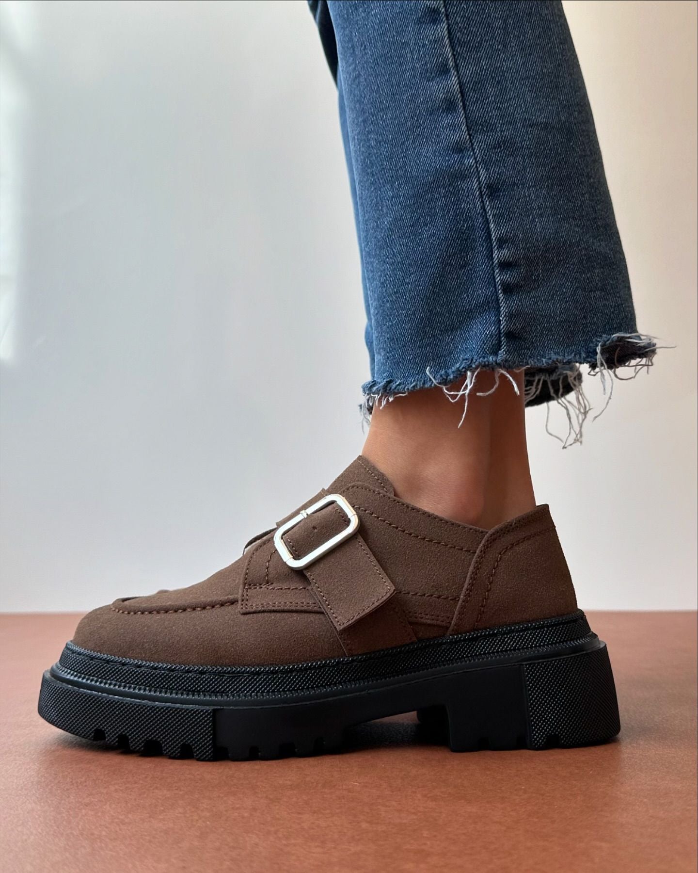 Thick-soled slip-on loafers