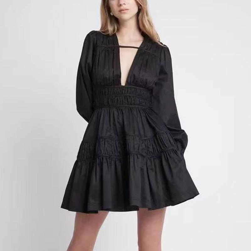 Short dress with patchwork ruffle design