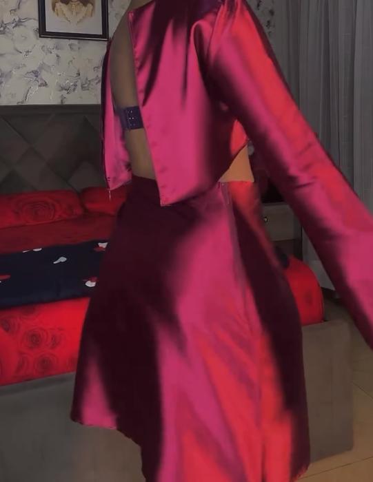 Short side placket dress