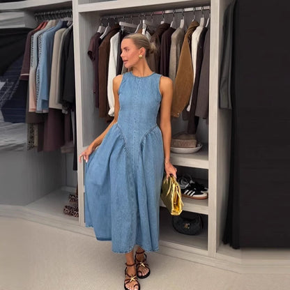 Women's sleeveless backless denim skirt