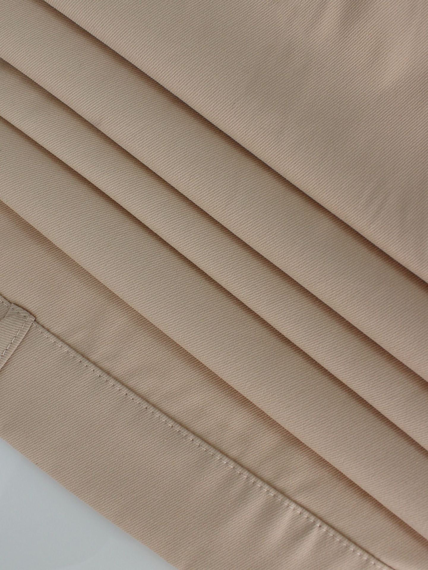 Single-breasted double-belt wrap dress with a wide skirt