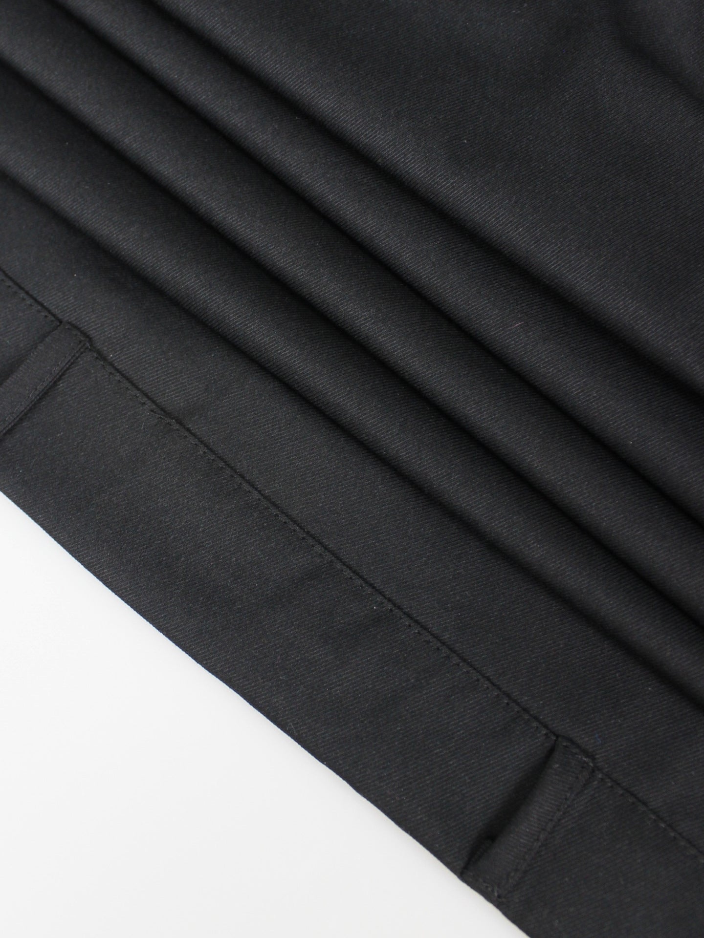 Single-breasted double-belt wrap dress with a wide skirt