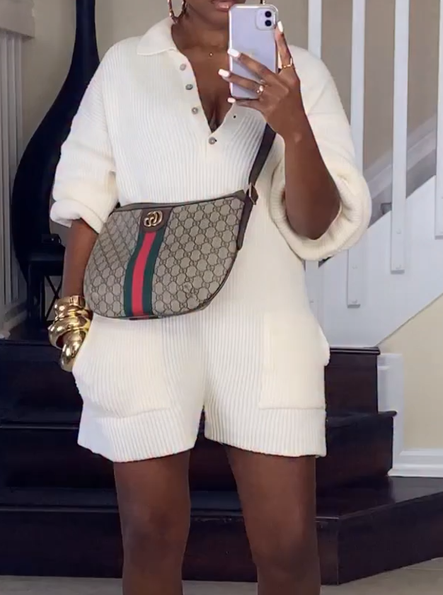 Solid color jumpsuit with pockets