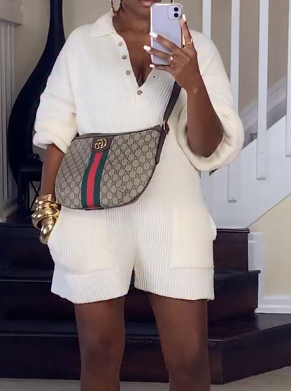 Solid color jumpsuit with pockets