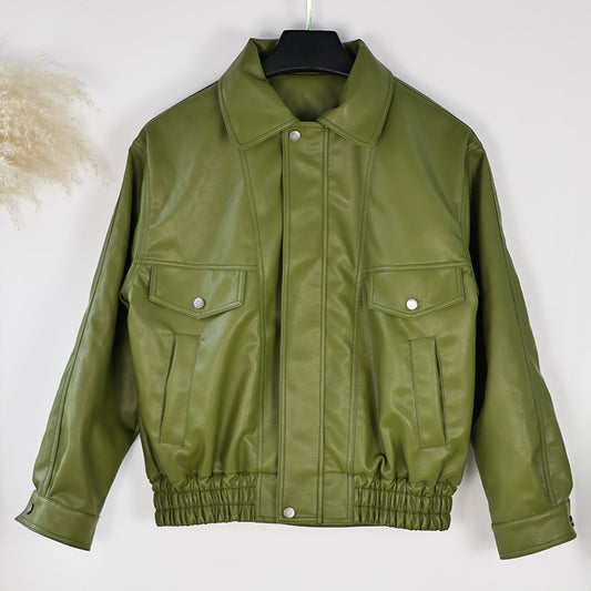 Loose-fitting green jacket with lapel