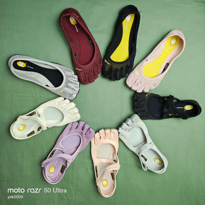 Pilates, Indoor Fitness, Yoga & Dance Shoes — Split-Toe Style