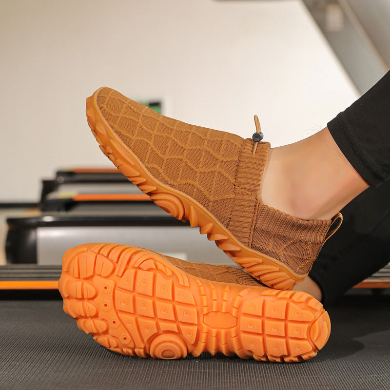 Versatile barefoot breathable flyknit sneakers