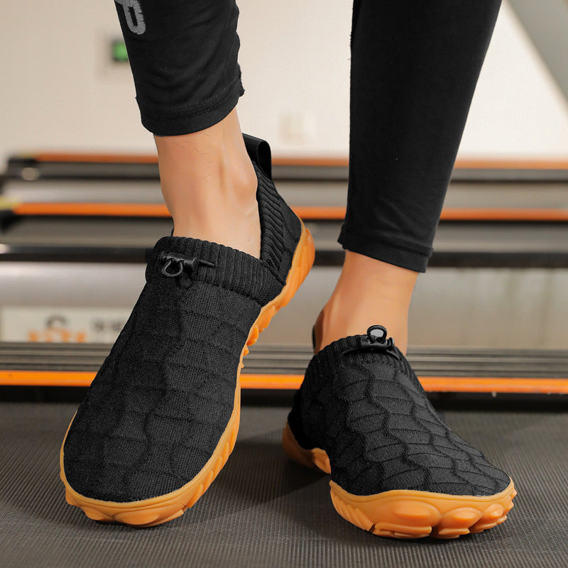 Versatile barefoot breathable flyknit sneakers