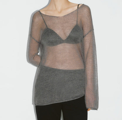 V-neck loose knit T-shirt