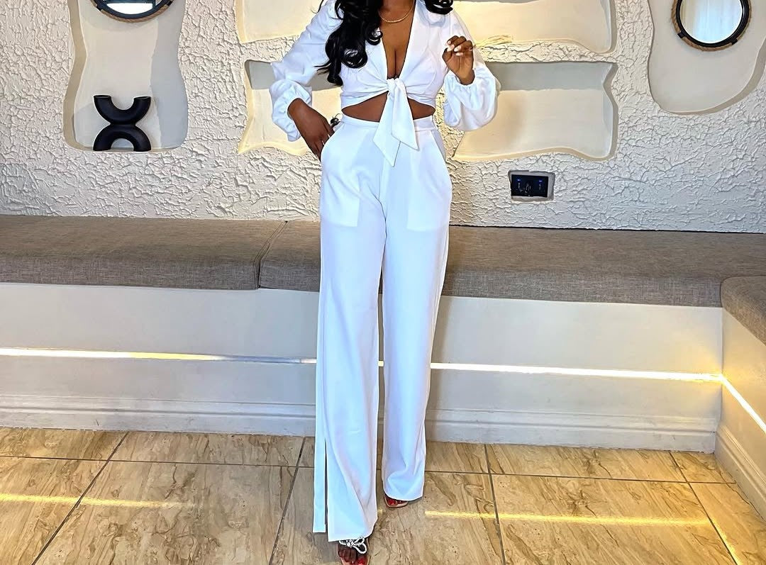 White waist-baring shirt two-piece suit