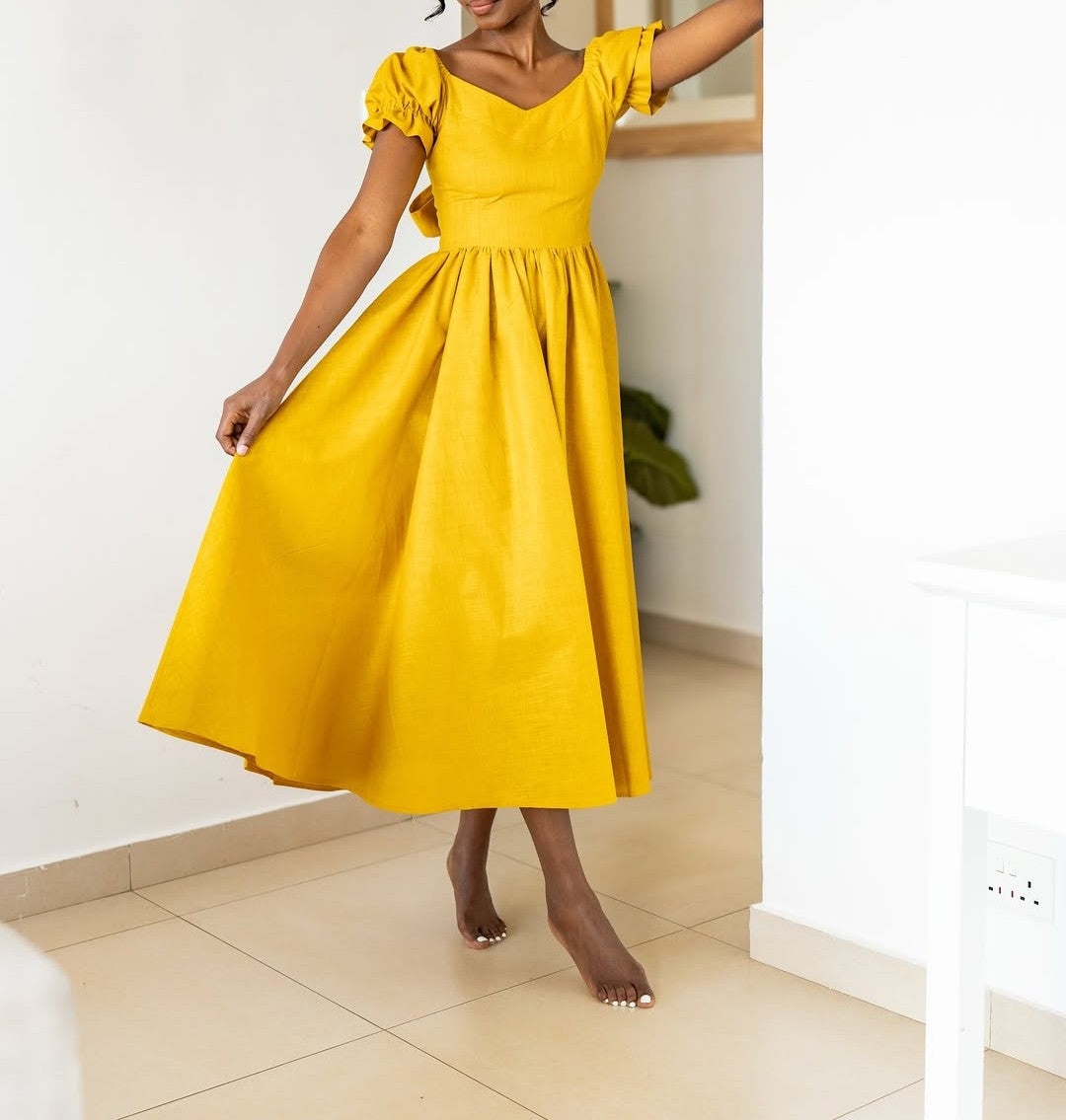 French waist V-neck bow dress