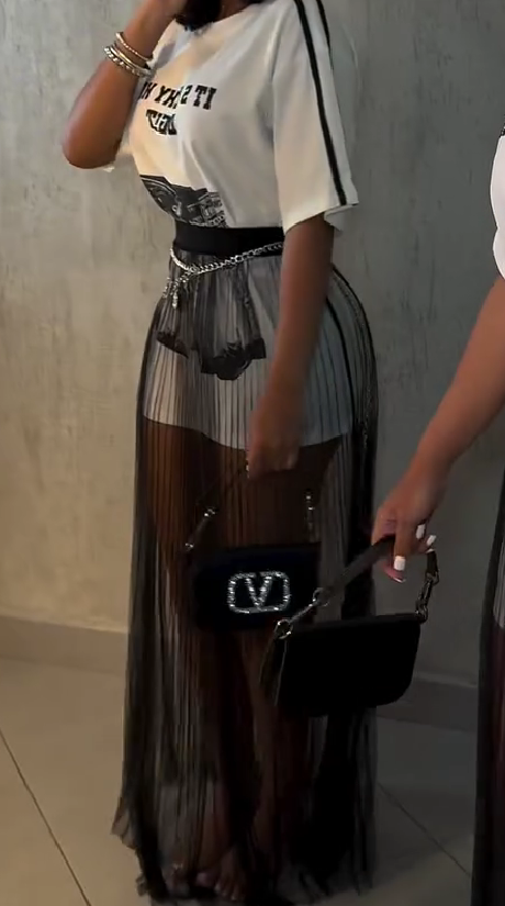 Loose T-shirt with see-through mesh long skirt set
