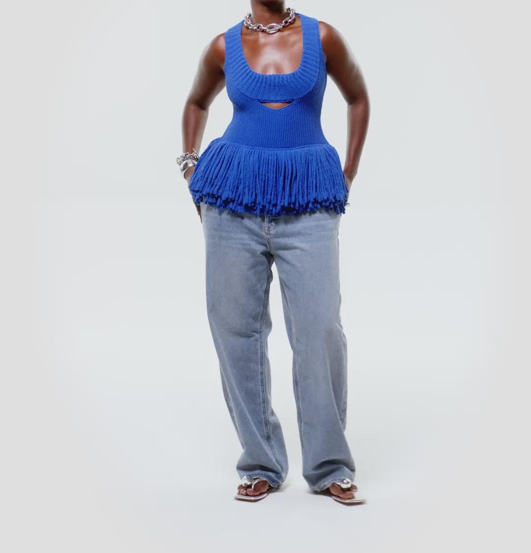Knitted fringed hem sleeveless top