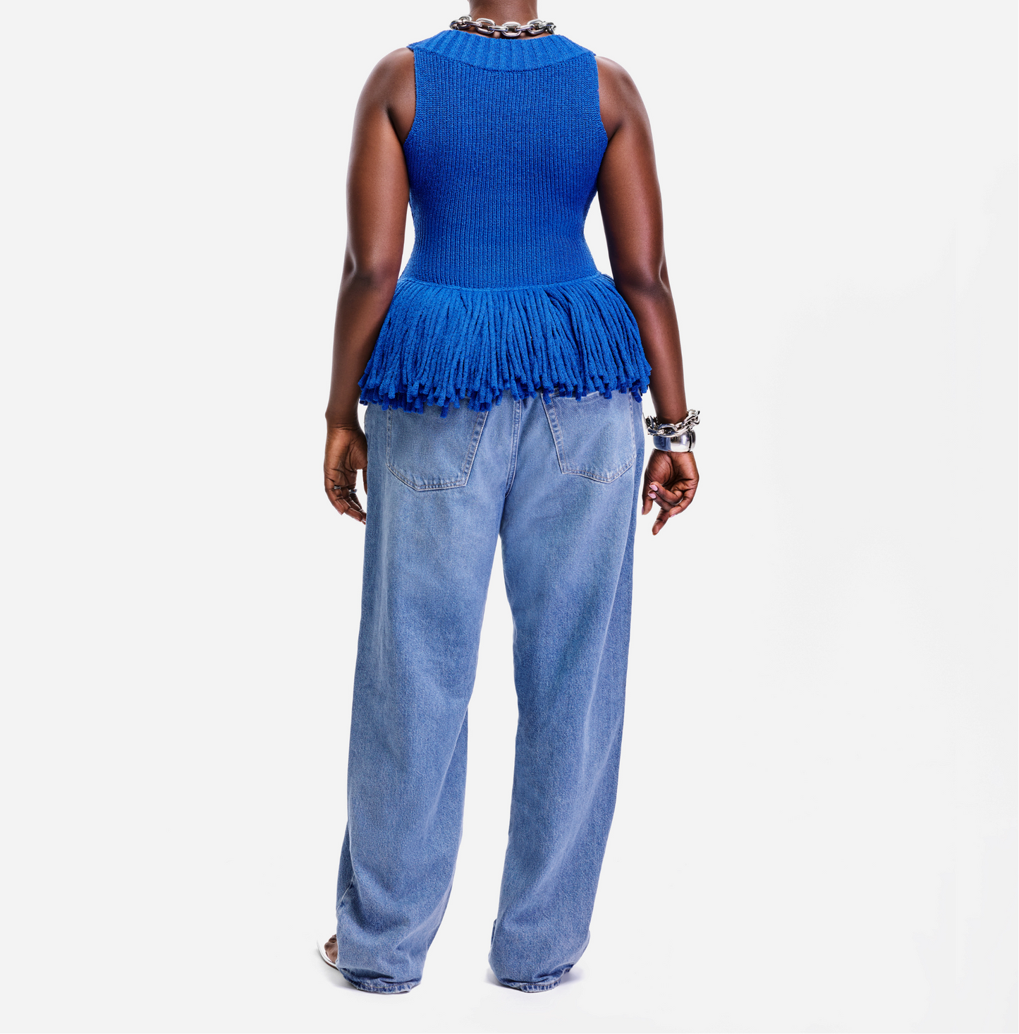 Knitted fringed hem sleeveless top
