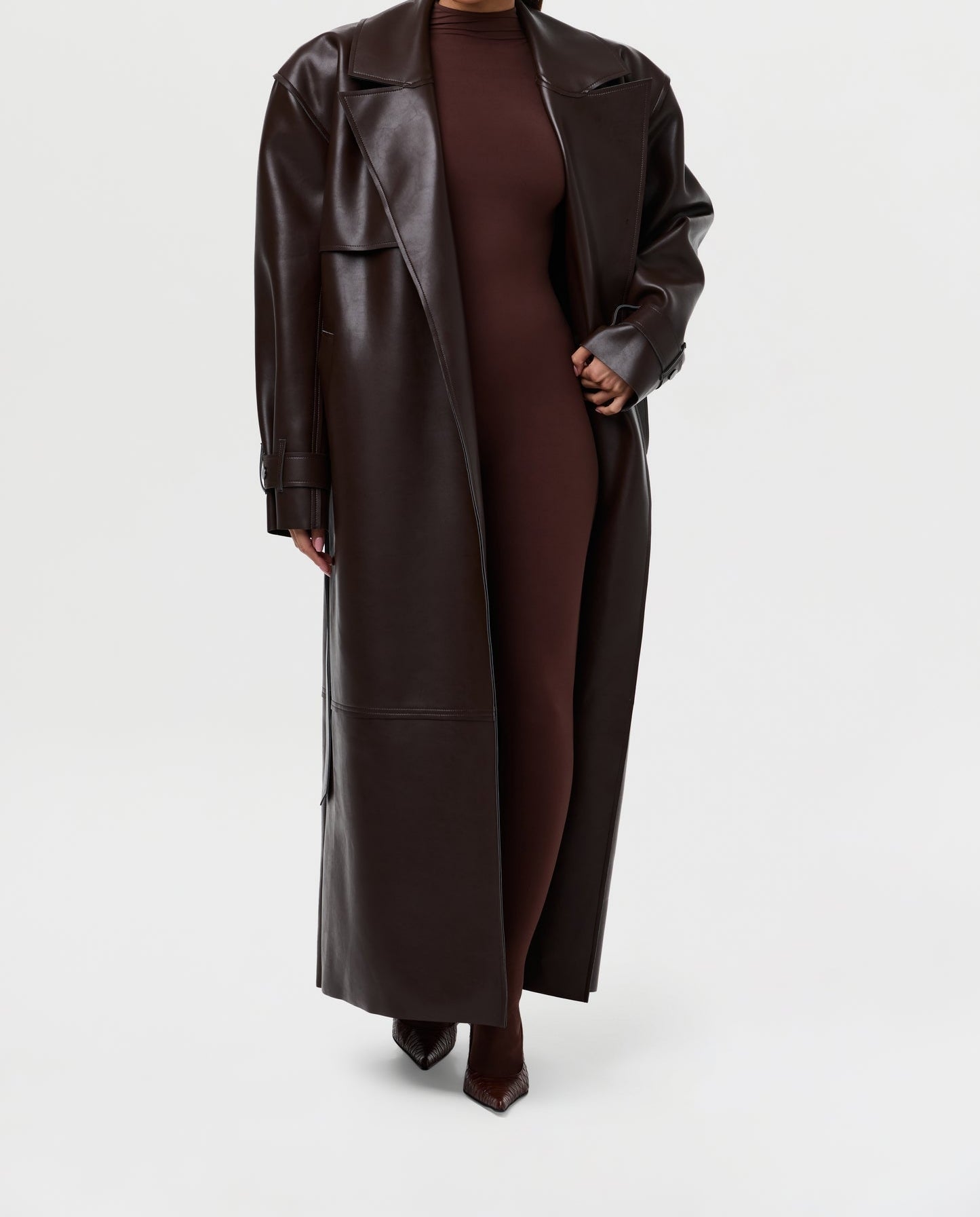 Solid leather long trench coat with padded shoulders