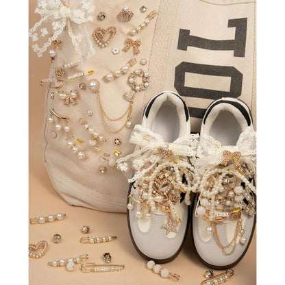 Women's sneaker decoration kit
