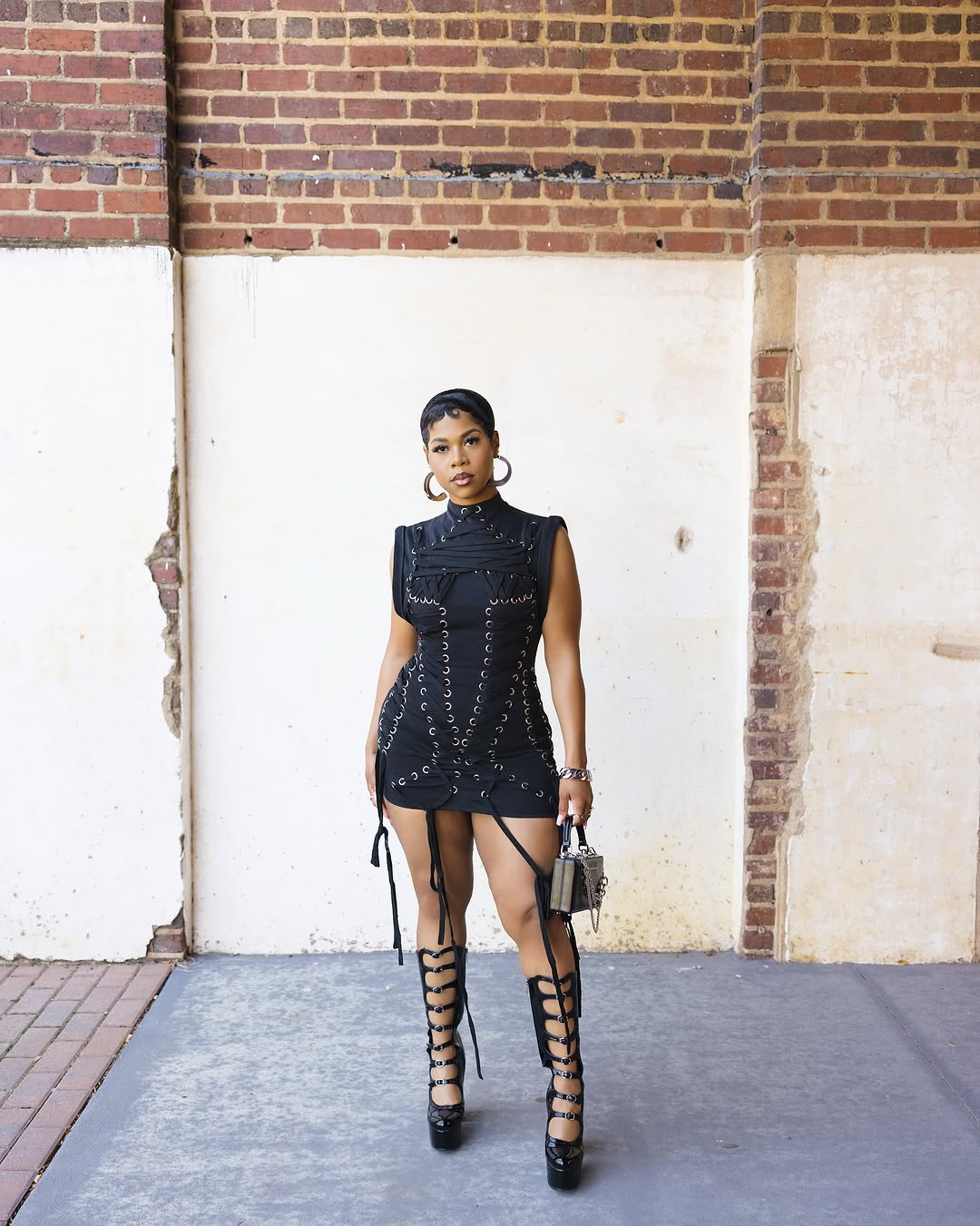 Tie-neck stand-collar knitted mini dress