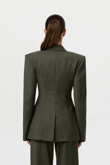 Slim-fit asymmetric double-breasted jacket and trousers suit
