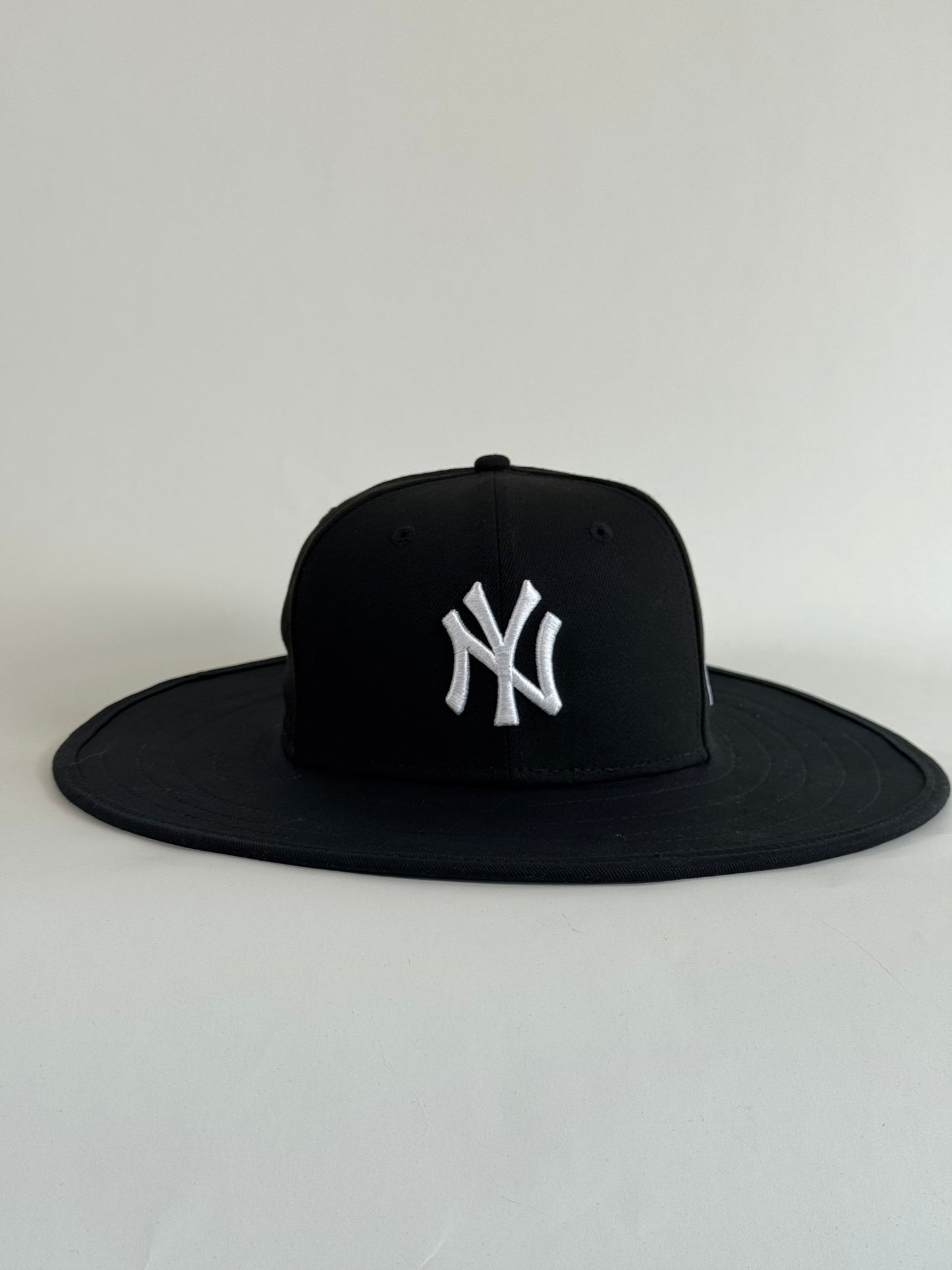 Flat-brimmed denim baseball cap