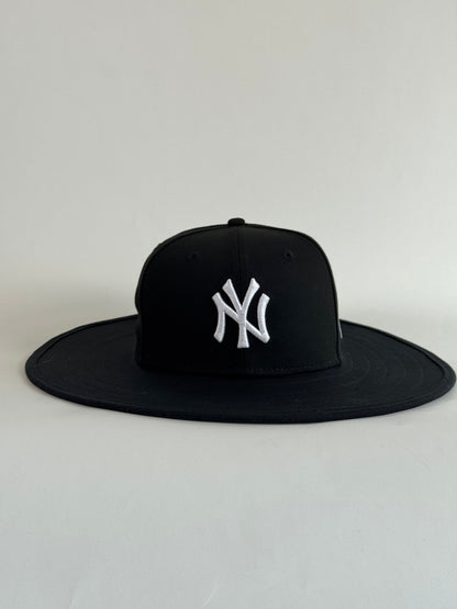 Flat-brimmed denim baseball cap