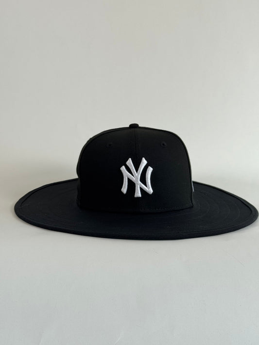 Flat-brimmed denim baseball cap