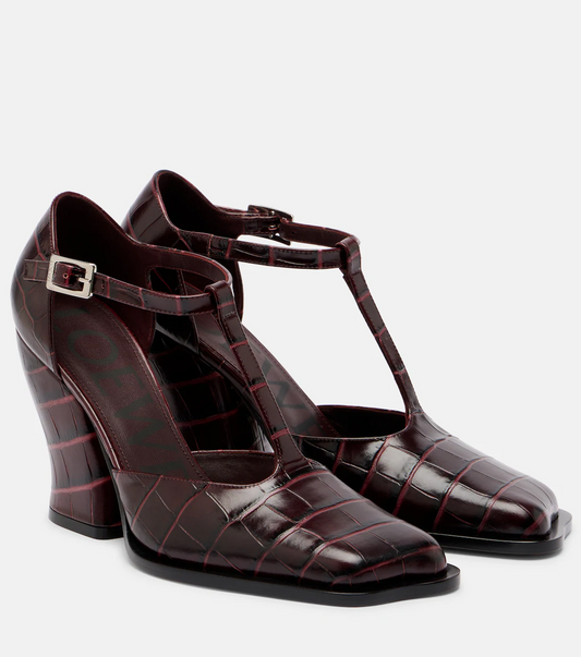 Leather crocodile-effect pumps