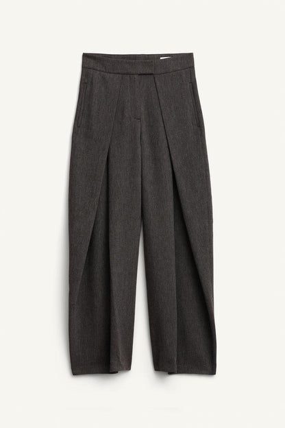 Wool-blend loose-fitting pleated trousers