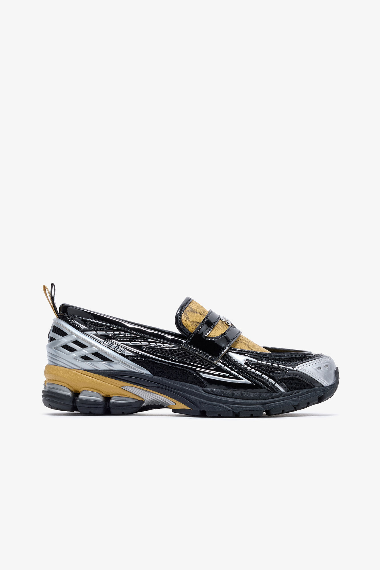 Retro contrast snake print loafers