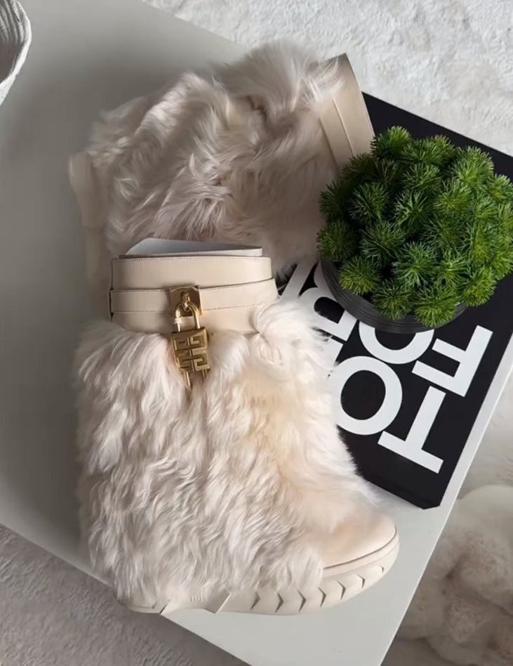 Buckle Shark Boots Round Toe Platform Sole