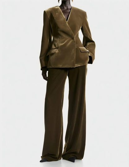 Velvet single-button suit and trousers