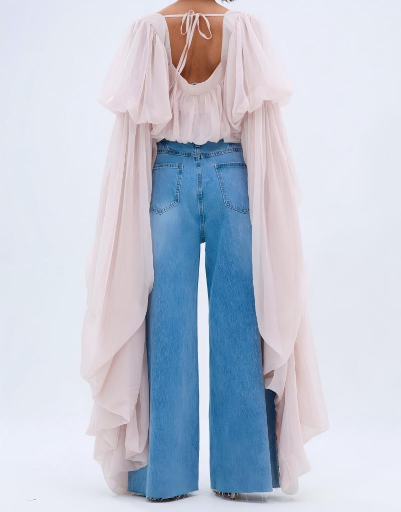 Loose-fitting off-shoulder long-sleeved shirt