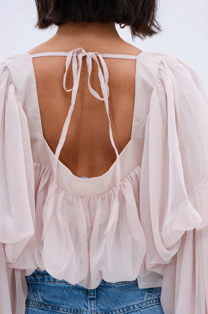 Loose-fitting off-shoulder long-sleeved shirt